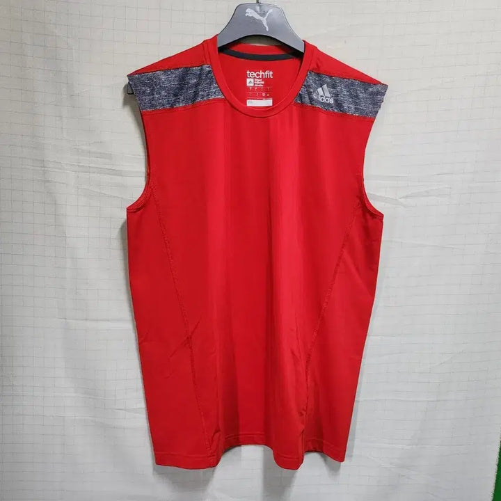 [BUNJANG] Adidas Techfit Sleeveless T-Shirt (L) / 아디다스 민소매티셔츠 (L)