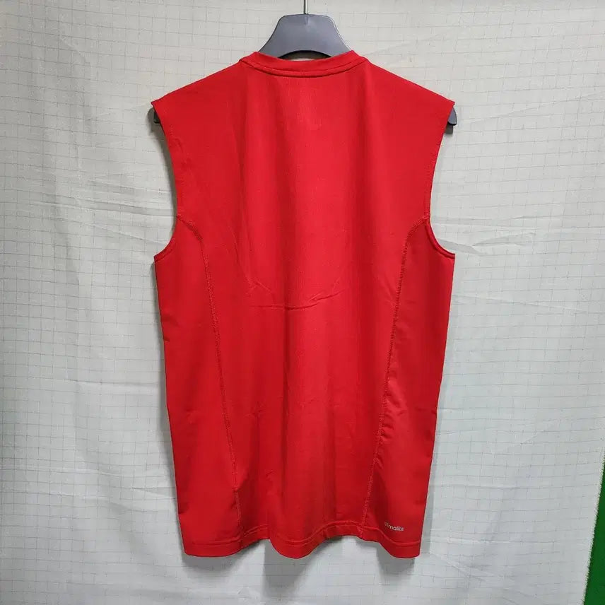 [BUNJANG] Adidas Techfit Sleeveless T-Shirt (L) / 아디다스 민소매티셔츠 (L)