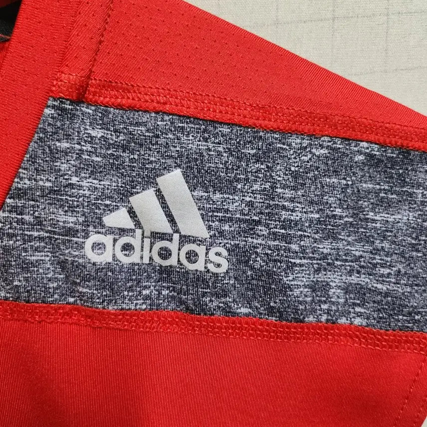[BUNJANG] Adidas Techfit Sleeveless T-Shirt (L) / 아디다스 민소매티셔츠 (L)