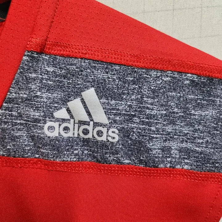 [BUNJANG] Adidas Techfit Sleeveless T-Shirt (L) / 아디다스 민소매티셔츠 (L)