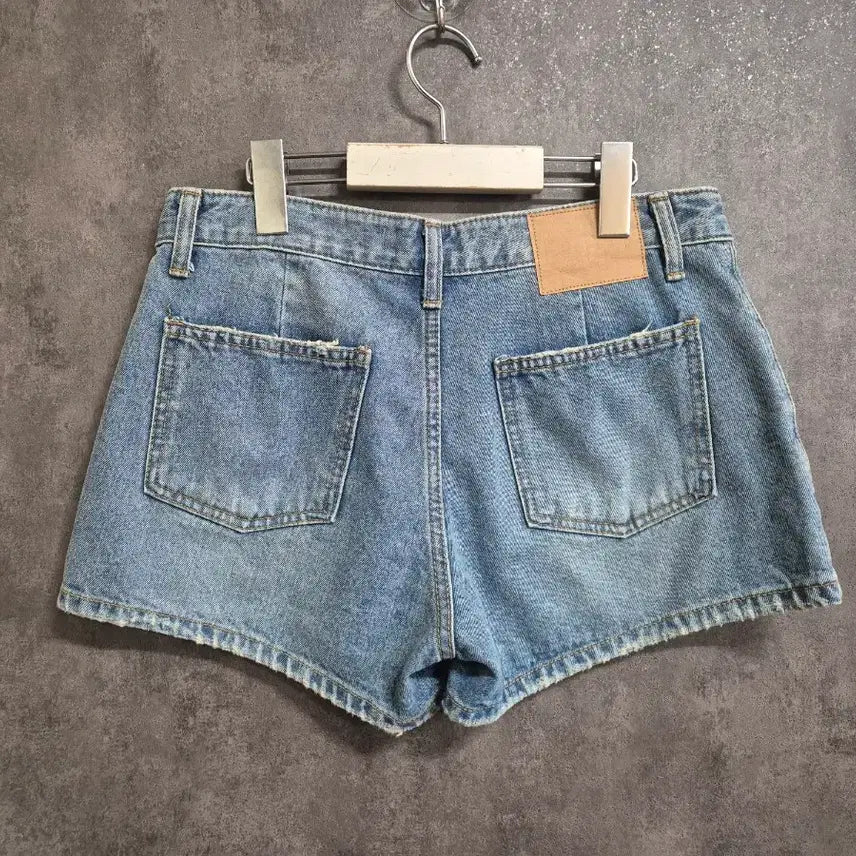 [BUNJANG] Matin Kim Denim Shorts / 마뗑킴 matin kim 데님 숏팬츠 m