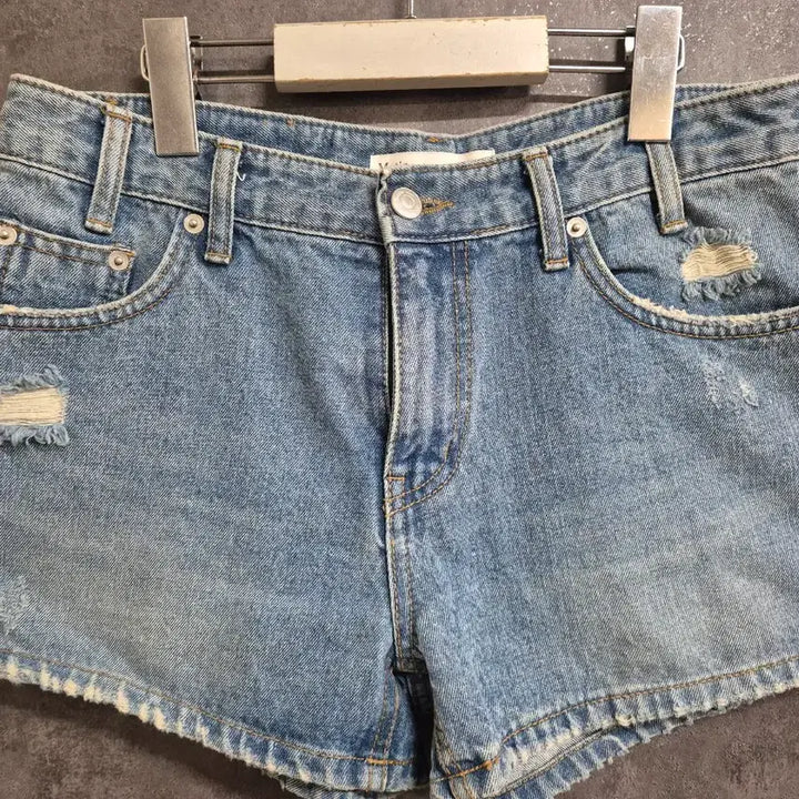 [BUNJANG] Matin Kim Denim Shorts / 마뗑킴 matin kim 데님 숏팬츠 m