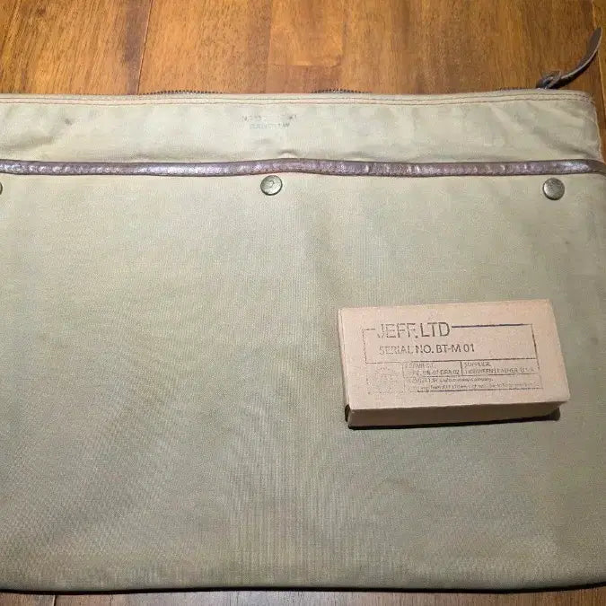 [BUNJANG] JE.F British Millerain Leather Clutch / 제프(je.f / jeff.ltd) 브리티시 밀러레인 클러치
