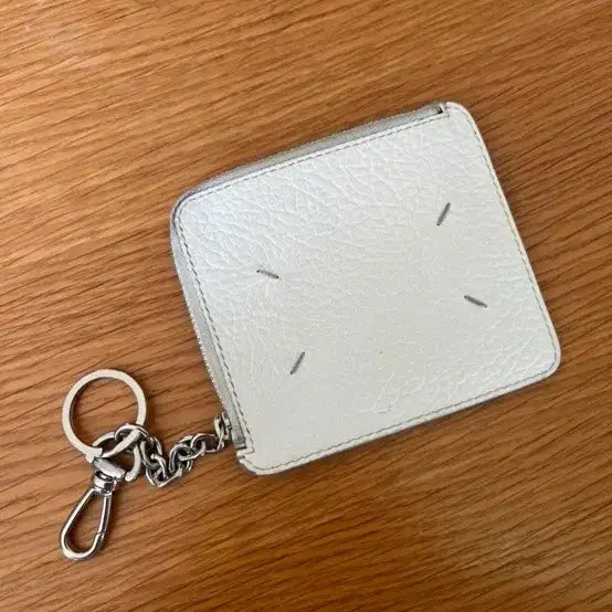 [BUNJANG] Maison Margiela White Leather Cardholder with Keyring / 마르지엘라 화이트 카드지갑 키링 레더