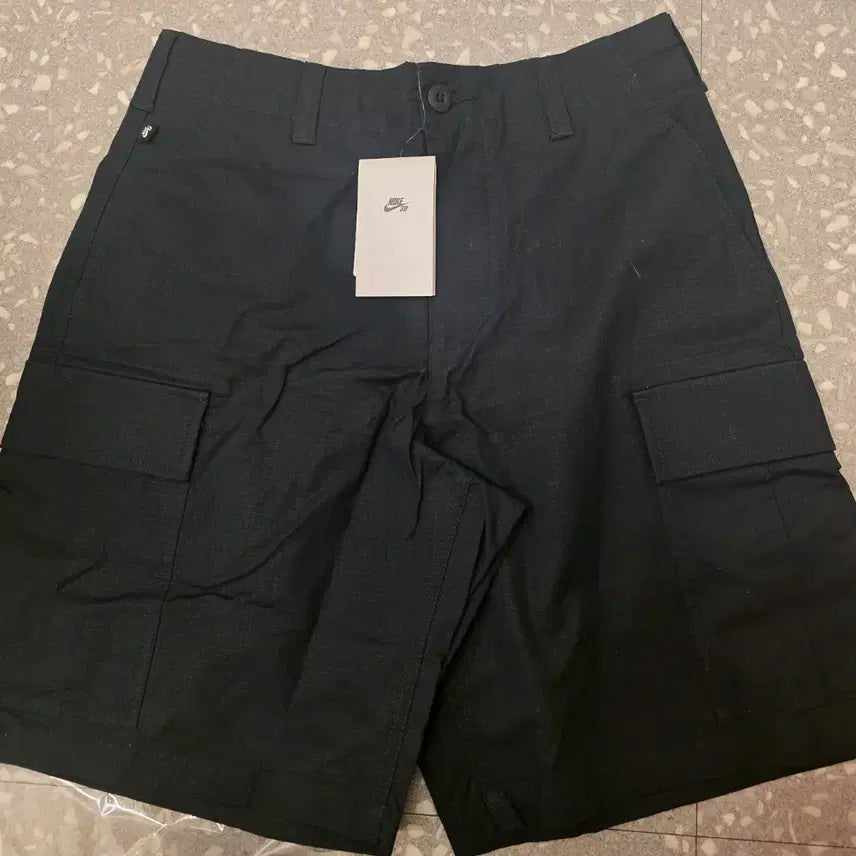 [BUNJANG] Nike SB Kearny Cargo Skateboarding Shorts (32) / (새상품)나이키 SB 커니 카고 스케이트보딩 반바지 82(32사이즈)