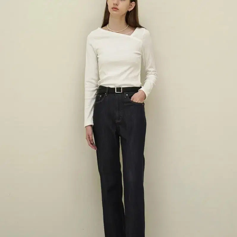 [BUNJANG] YUMER Oblique T-Shirt Ivory Free Size / 유메르)오블리크 티(free, 아이보리)