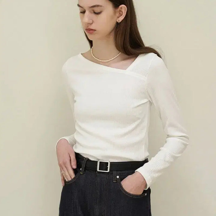 [BUNJANG] YUMER Oblique T-Shirt Ivory Free Size / 유메르)오블리크 티(free, 아이보리)