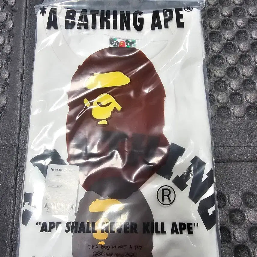 [BUNJANG] BAPE Short Sleeve T-Shirt White XL / 베이프 반팔 티셔츠 화이트xl