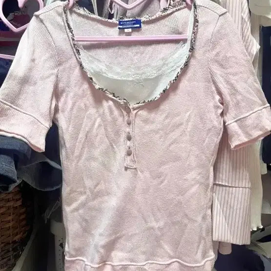[BUNJANG] Burberry Blue Label Rare Pastel Pink Button Short Sleeve Top / 버버리블루라벨 희귀 연핑 버튼 반팔탑 히메갸루 핀터레스트