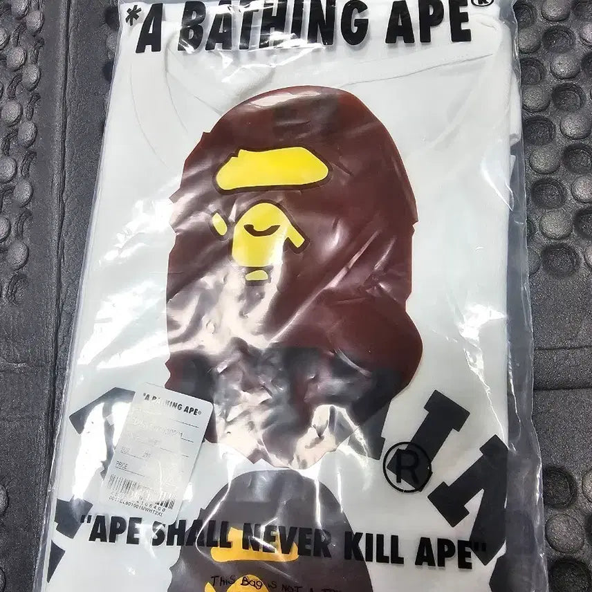 [BUNJANG] BAPE White T-Shirt 2XL / 베이프 화이트 티셔츠 2XL