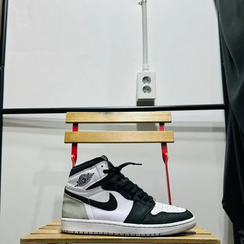 [BUNJANG] Nike Air Jordan 1 Retro High OG Bleached Men&
