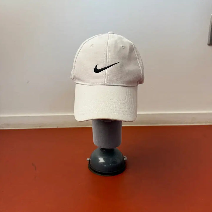 [BUNJANG] Nike Swoosh Embroidery Cap OS / 나이키 볼캡 스우시 자수 볼캡OS