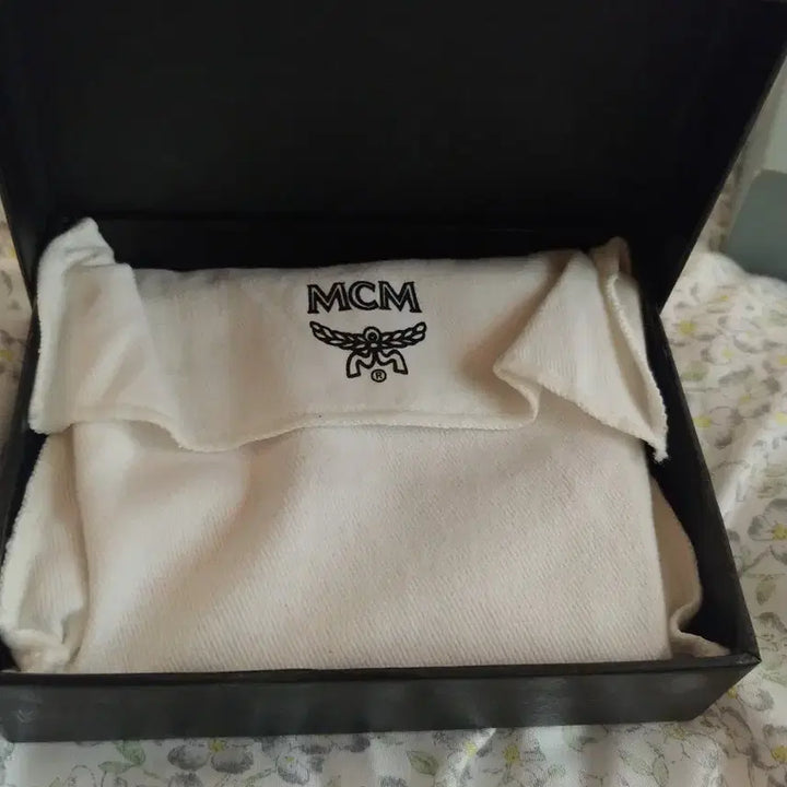 [BUNJANG] MCM Leather Bifold Wallet / 엠씨엠정품지갑
