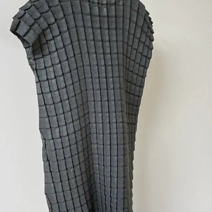 [BUNJANG] Issey Miyake Pleated Short Sleeve T-Shirt / 이세이미야케  플리츠 주름 반팔