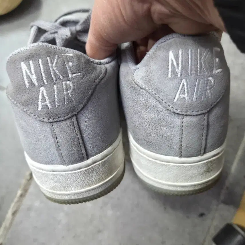 [BUNJANG] Nike Air Force Suede Grey Sneakers 275 / 나이키 에어포스 스웨이드 그레이 운동화275