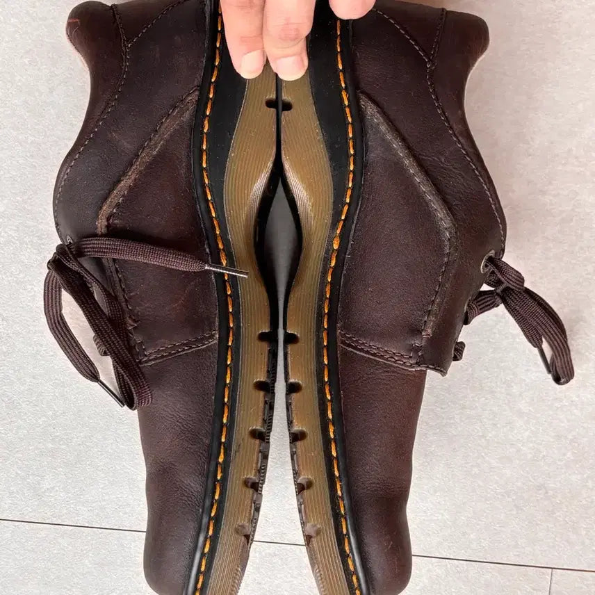 [BUNJANG] Vintage Dr. Martens Brown Leather Low Shoes UK9 / 빈티지 닥터마틴 브라운 레더 로우 슈즈 UK9