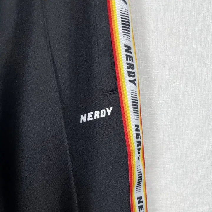 [BUNJANG] NERDY Rainbow Black Training Pants (Men&