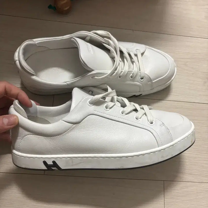 [BUNJANG] Hermès White Sneakers / 에르메스