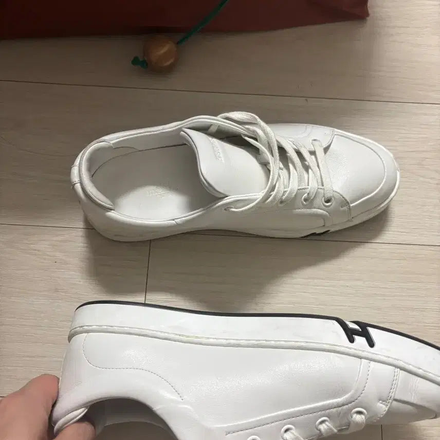 [BUNJANG] Hermès White Sneakers / 에르메스