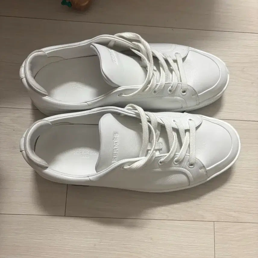 [BUNJANG] Hermès White Sneakers / 에르메스