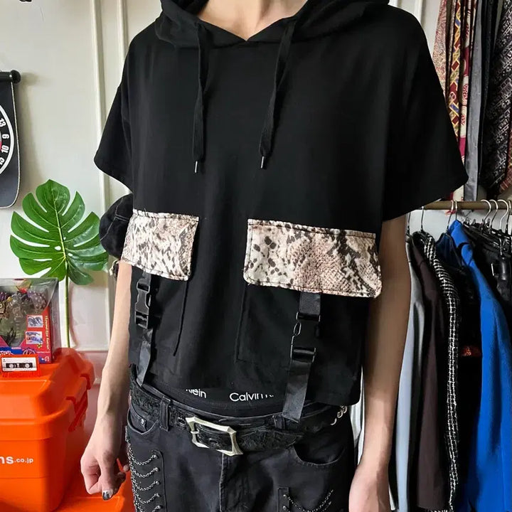 [BUNJANG] Chulatte Japanese Vintage Python Buckle Double Pocket Half Sleeve Hoodie T-Shirt / Chulatte 일본 빈티지 파이톤 버클 더블 포켓 반팔 후드 티셔츠