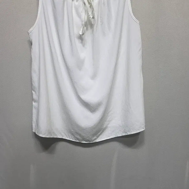 [BUNJANG] Sleeveless Blouse / 마 65% 나시 블라우스