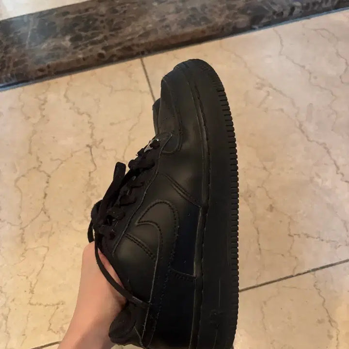 [BUNJANG] Nike Air Force 1 All Black Sneakers / 나이키 에어포스1 올블랙