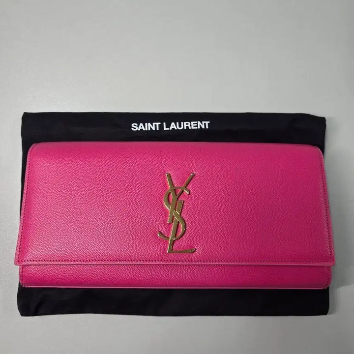 [BUNJANG] Saint Laurent Pink Clutch Bag Gold Logo / 생로랑 핑크 클러치백 금장 로고
