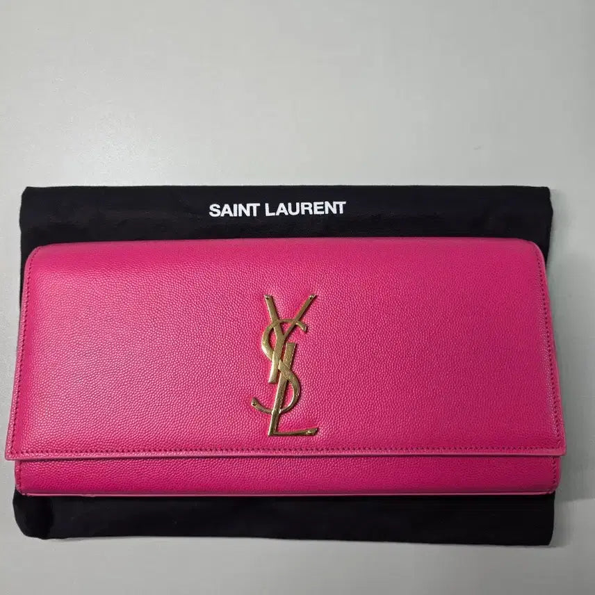 [BUNJANG] Saint Laurent Pink Clutch Bag Gold Logo / 생로랑 핑크 클러치백 금장 로고