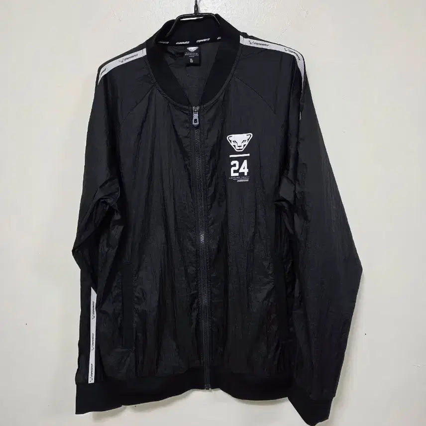 [BUNJANG] Dynafit Black Windbreaker Jumper Jacket with 24 Printing / 다이나핏 블랙 바람막이 점퍼 24 프린팅.260507