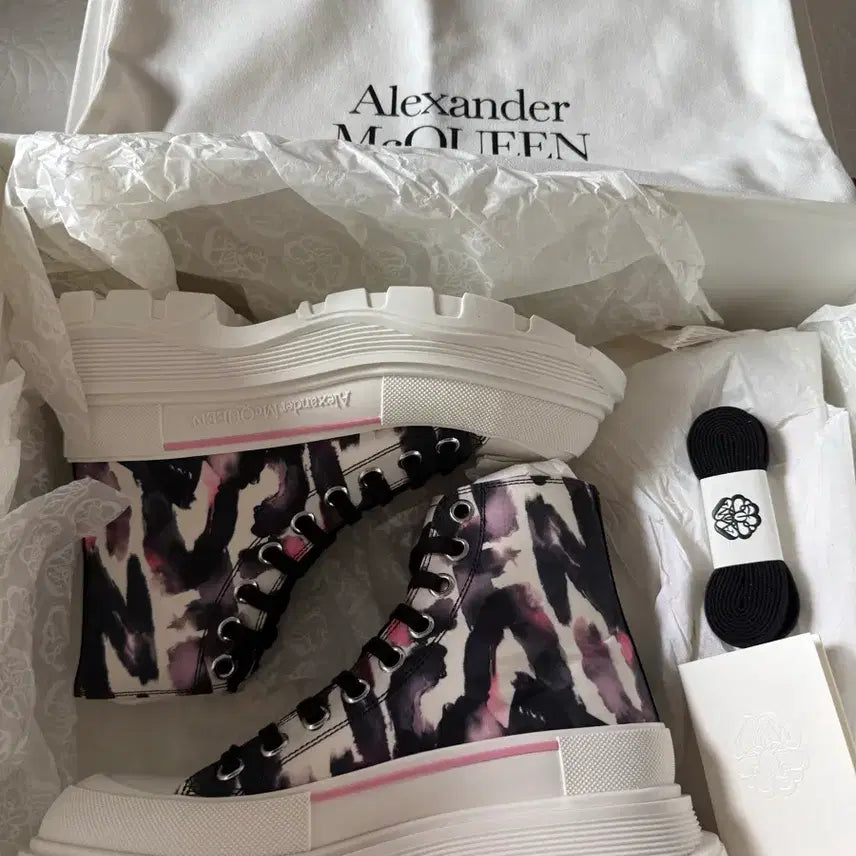 [BUNJANG] Alexander McQueen Leopard High-Top Sneakers Size 36 / 알렉산더 맥퀸 하이탑 레오파드 스니커즈 36