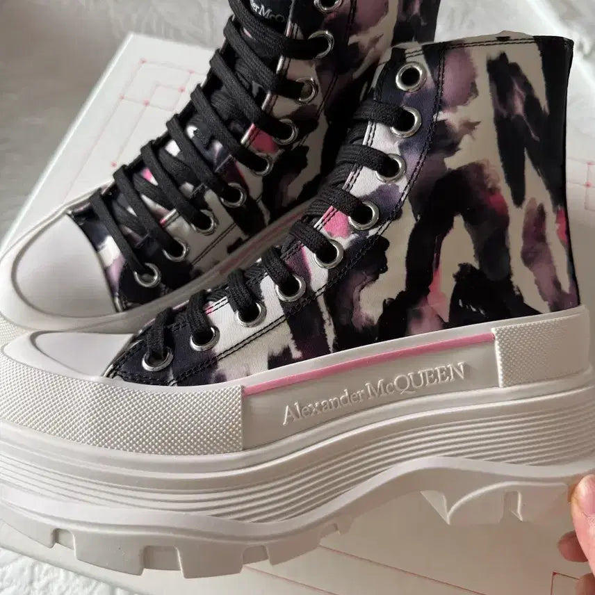 [BUNJANG] Alexander McQueen Leopard High-Top Sneakers Size 36 / 알렉산더 맥퀸 하이탑 레오파드 스니커즈 36