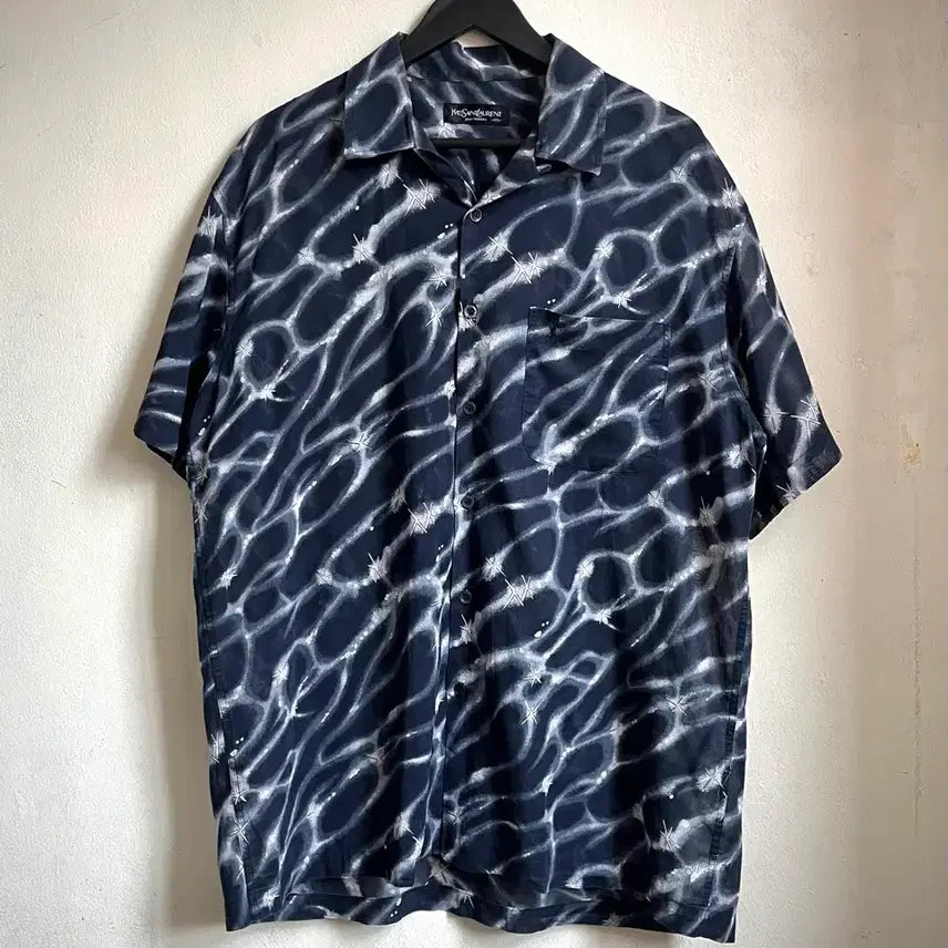 [BUNJANG] Yves Saint Laurent 1990s Lightning Graphic Pattern Open Collar Short Sleeve Shirt XL / 90s Ysl 입생로랑 빈티지 라이트닝 그래픽 패턴 오픈 칼라 반팔 셔츠