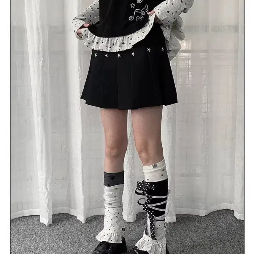 [BUNJANG] Subculture Embroidered Frill Mini Skirt / 서브컬처 스타 자수 프릴 미니스커트