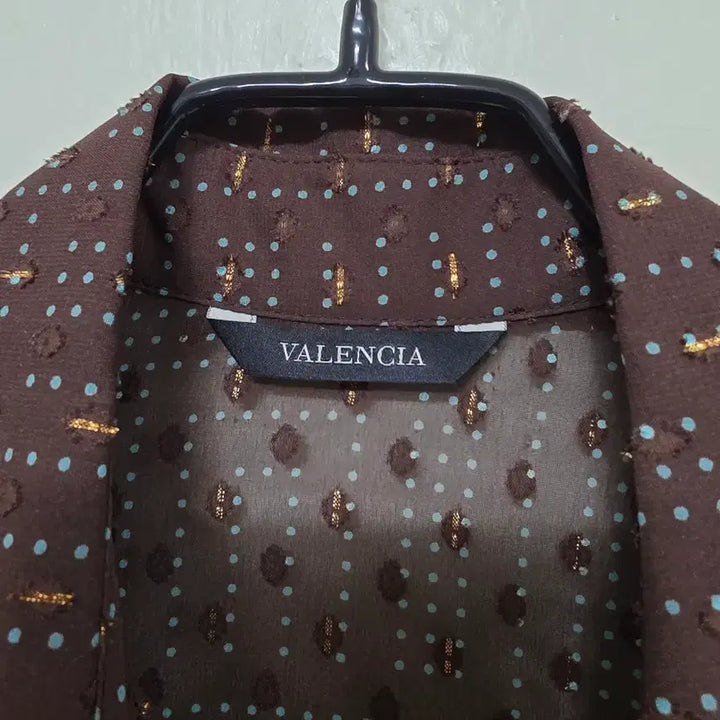 [BUNJANG] Balenciaga Brown Pattern Blouse / 발렌시아 브라운 패턴 블라우스.260507
