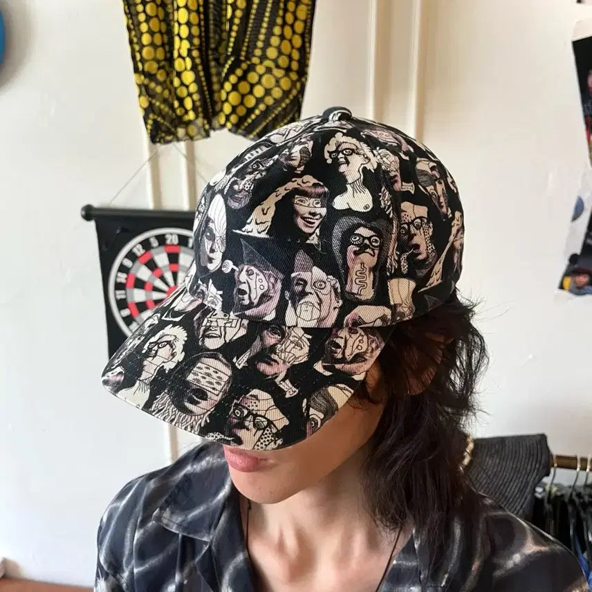 [BUNJANG] CA4LA Archive Seditionaries Grotesque Graphic Cap Hat / CA4LA 카시라 아카이브 새디셔너리스 그로테스크 그래픽 캡 모자