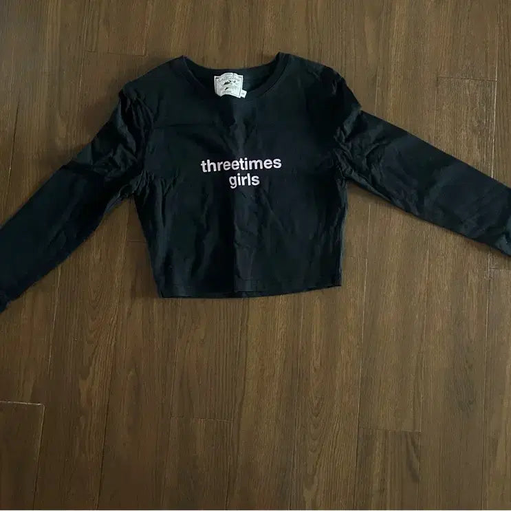 [BUNJANG] Threetimes Girls Logo T-Shirt Black / 쓰리타임즈 걸즈 티 블랙 threetimes tht girls tee