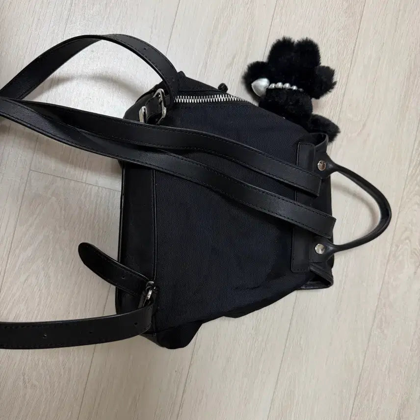 [BUNJANG] Threetimes Acorn Black Backpack / threetimes 아콘 블랙 백팩