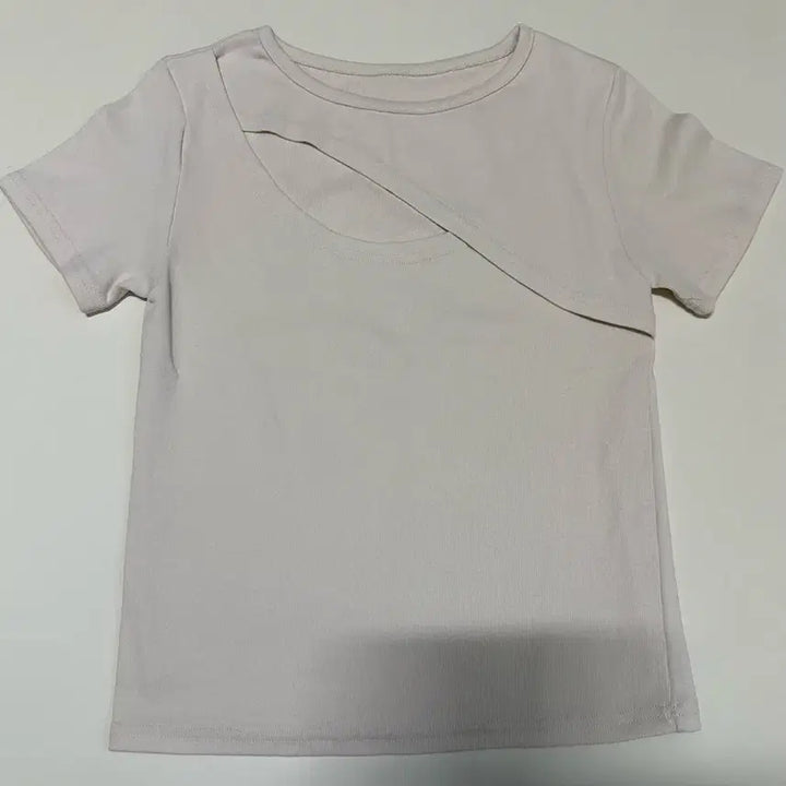 [BUNJANG] Ivory Short-Sleeve T-shirt with Front Slit / (새상품) 앞트임 아이보리 반팔 티셔츠