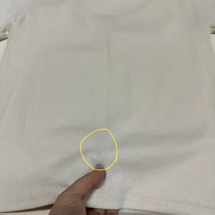 [BUNJANG] Ivory Short-Sleeve T-shirt with Front Slit / (새상품) 앞트임 아이보리 반팔 티셔츠
