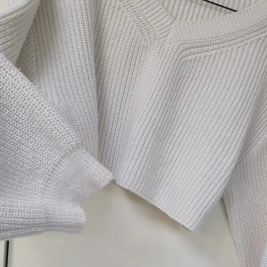 [BUNJANG] Cream Cropped Knit T-Shirt / 크림 크롭 니트 티셔츠