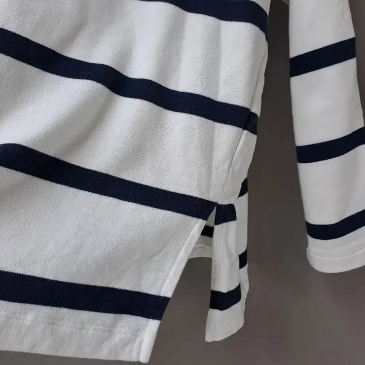 [BUNJANG] White Striped French Terry Long Sleeve T-Shirt / 흰색 스트라이프 쭈리안감 긴팔 티셔츠