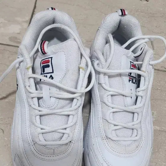 [BUNJANG] Fila Ray White Sneakers 245mm / 휠라 레이 흰색 운동화 245