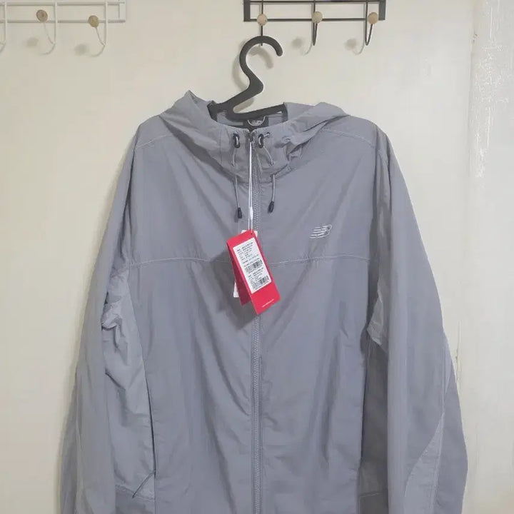[BUNJANG] New Balance Hooded Windbreaker Jacket - Grey / 뉴발란스 바람막이 후드 자켓 그레이