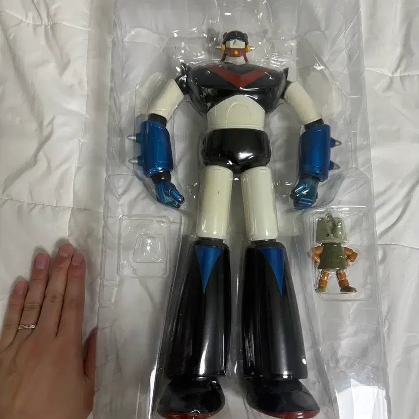 [BUNJANG] Robot Taekwon V Special Edition Large Figure / 스페셜 에디션 로보트 태권브이 대형 피규어(미니는 서비스)