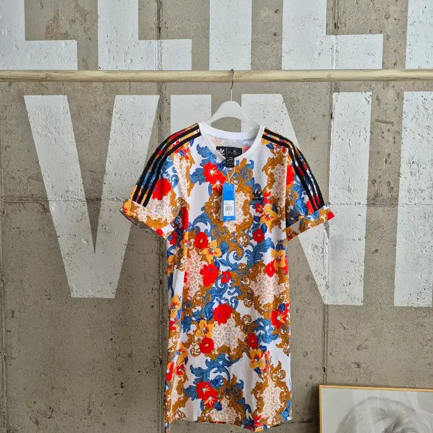 [BUNJANG] Adidas Floral Pattern Short Sleeve Long T-shirt / 새상품)아디다스 플로럴패턴 반팔롱티셔츠(MT2