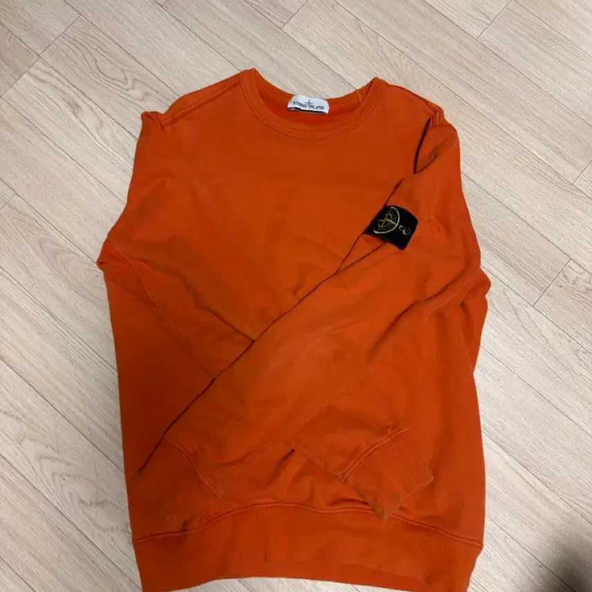[BUNJANG] Stone Island Orange Sweatshirt L / 스톤아일랜드 오렌지 맨투맨 L