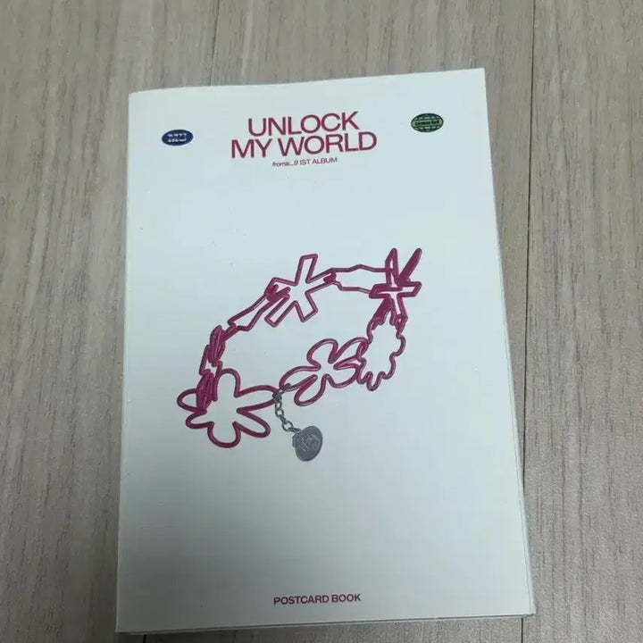 [BUNJANG] fromis_9 Minau Unlock My World Photocard Book / 프로미스나인 미나우 언락마이월드 포스트카드 북