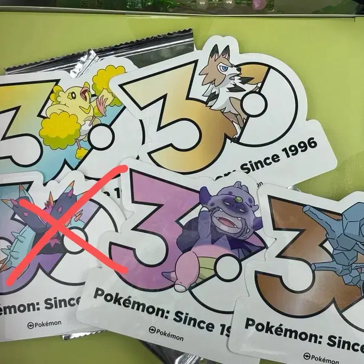 [BUNJANG] Pokemon 30th Anniversary Stickers - Zeraora, Drampa, etc. / (교환/판매) 포켓몬 30주년 스티커 - 제라오라 울머기 등