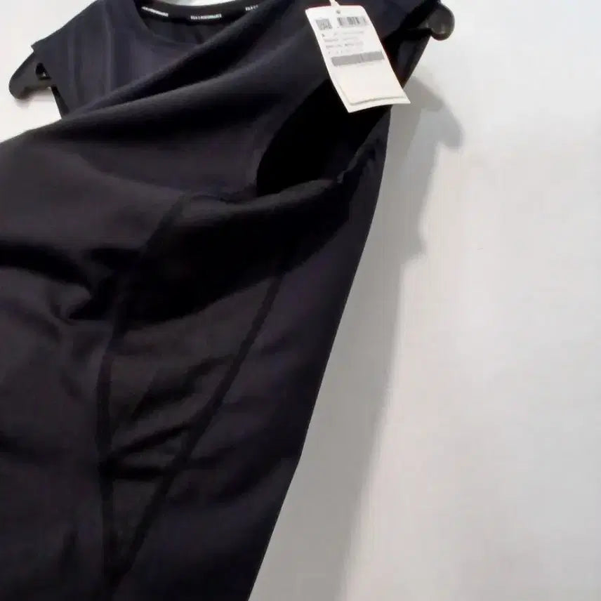 [BUNJANG] Fila Black Sleeveless T-Shirt (L) - New / 휠라 블랙 민소매 티셔츠 새상품